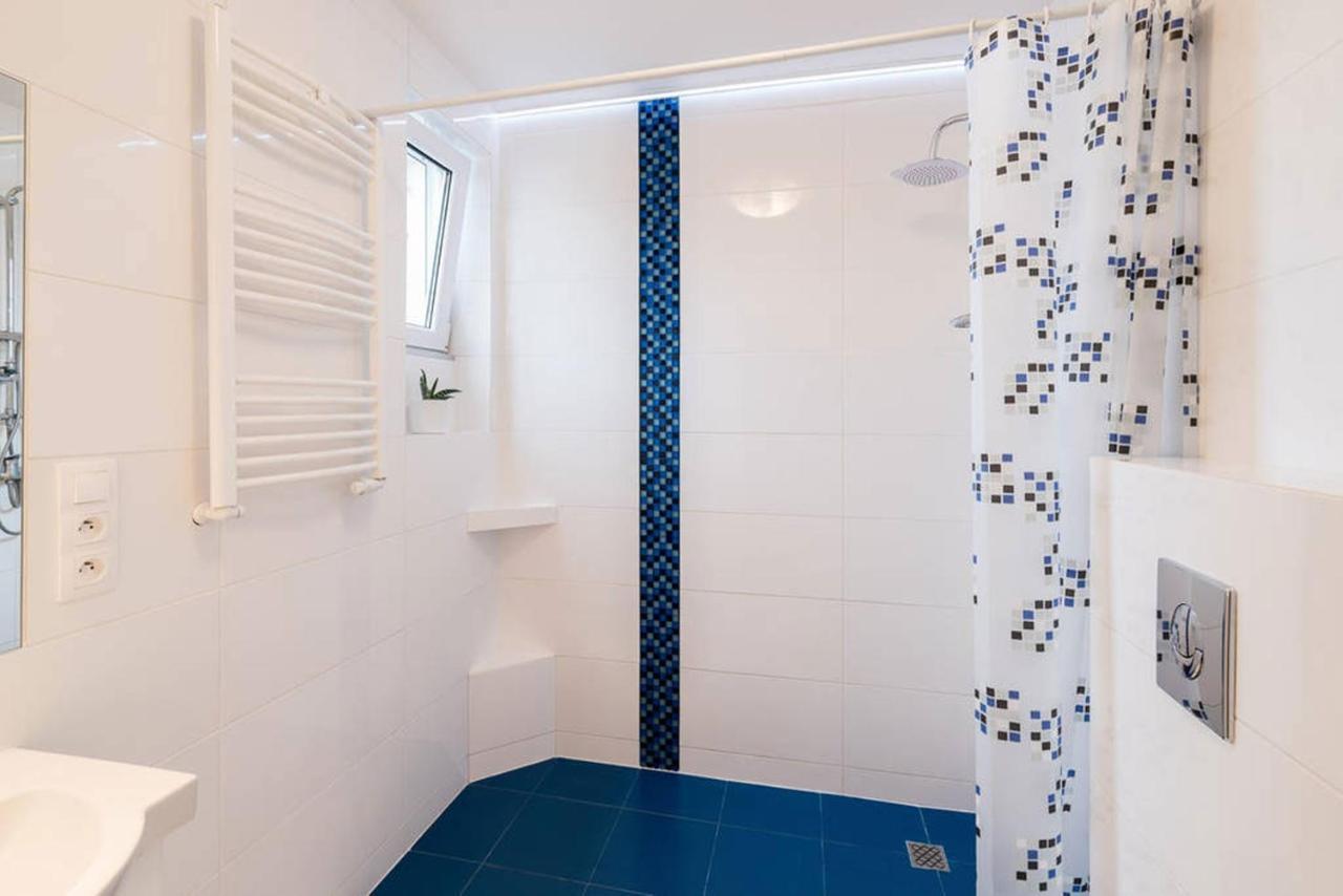 Wlodkowica Hostel Вроцлав Екстериор снимка